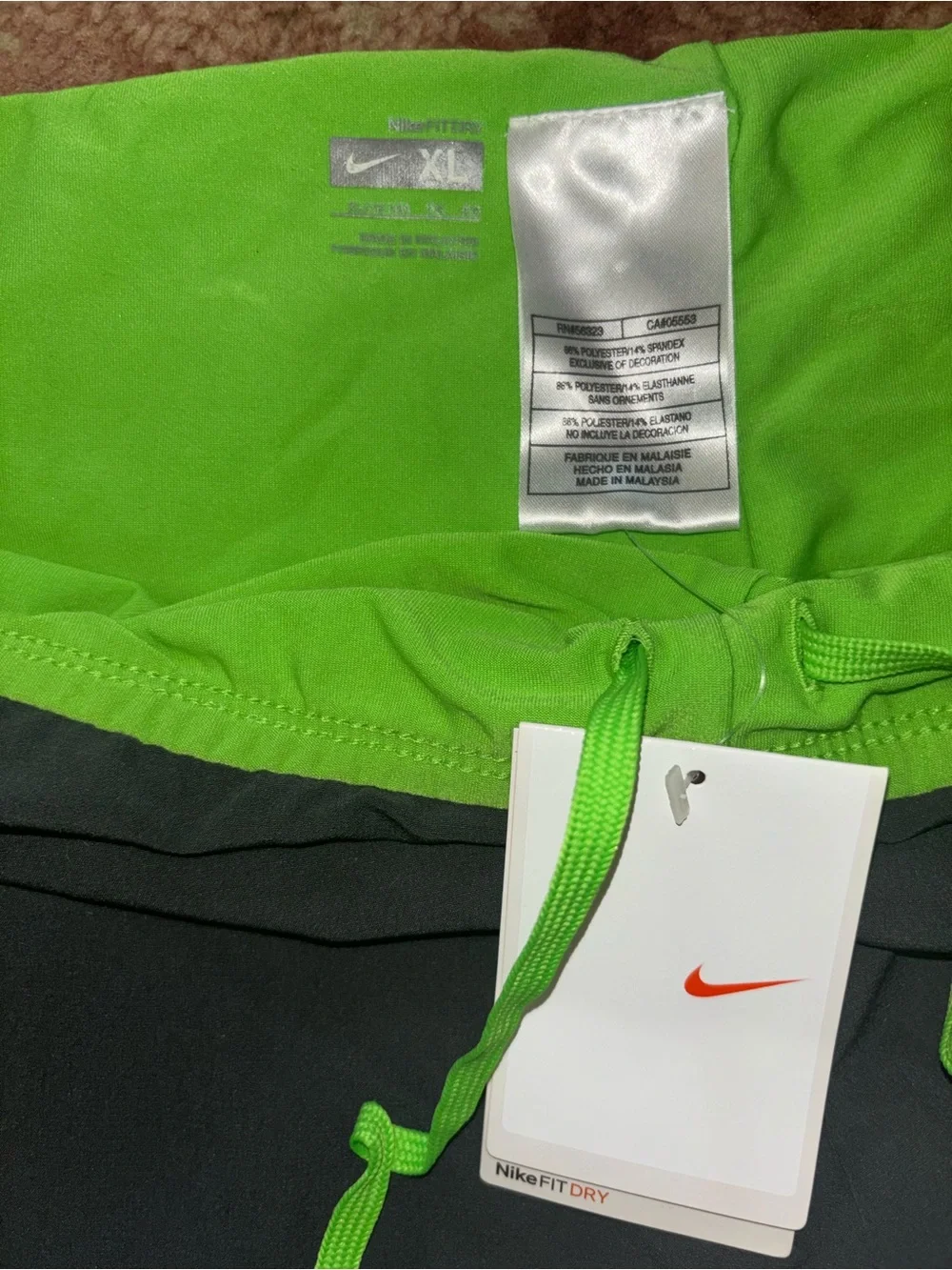 Nike White & Lime Green women’s Athletic Tank and Charcoal Gray Shorts Set, NWT! - Picture 6 of 10